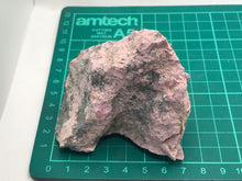 Load image into Gallery viewer, Pyroxmangite