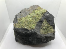 Load image into Gallery viewer, Olivine peridot