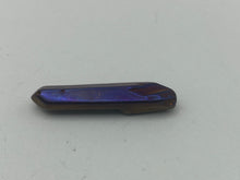 Load image into Gallery viewer, Aura Quartz point