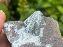 Load image into Gallery viewer, Pyrolusite