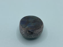 Load image into Gallery viewer, Labradorite dragon egg