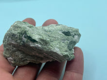Load image into Gallery viewer, Chrome diopside