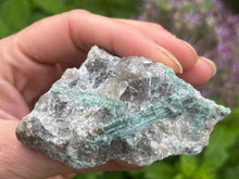 Load image into Gallery viewer, Green tourmaline in quartz
