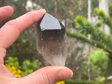 Load image into Gallery viewer, Smoky Quartz point