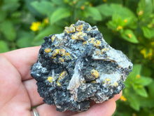 Load image into Gallery viewer, Mimetite and Campylite