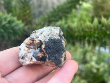 Load image into Gallery viewer, Mimetite and Campylite
