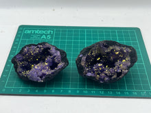Load image into Gallery viewer, Dyed Quartz geode
