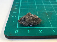 Load image into Gallery viewer, Impactite darwin glass