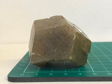 Load image into Gallery viewer, Grossular garnet