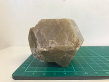 Load image into Gallery viewer, Grossular garnet