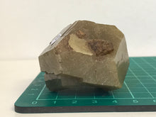 Load image into Gallery viewer, Grossular garnet