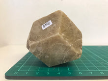 Load image into Gallery viewer, Grossular garnet