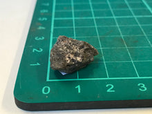 Load image into Gallery viewer, Impactite darwin glass