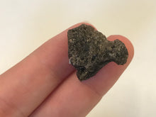 Load image into Gallery viewer, Impactite darwin glass