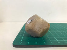 Load image into Gallery viewer, Grossular garnet