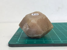 Load image into Gallery viewer, Grossular garnet