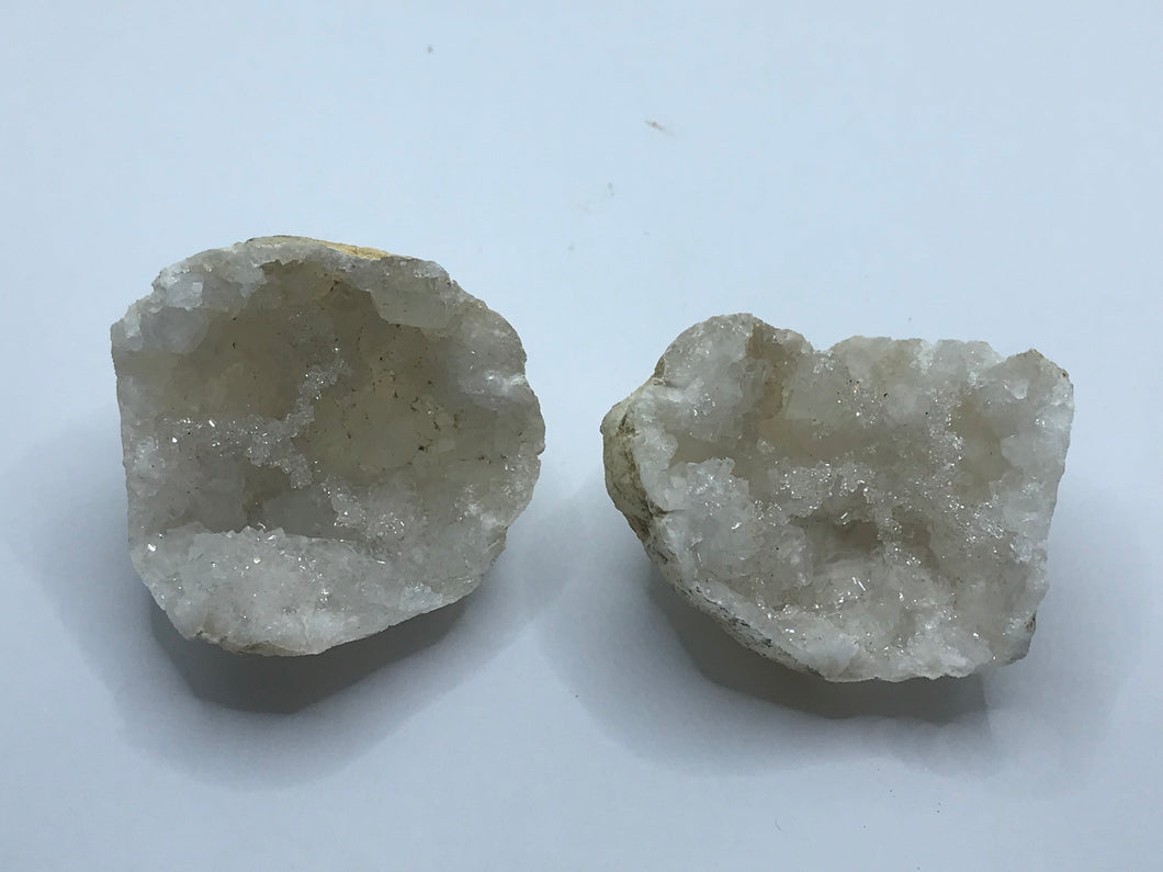 Quartz geode