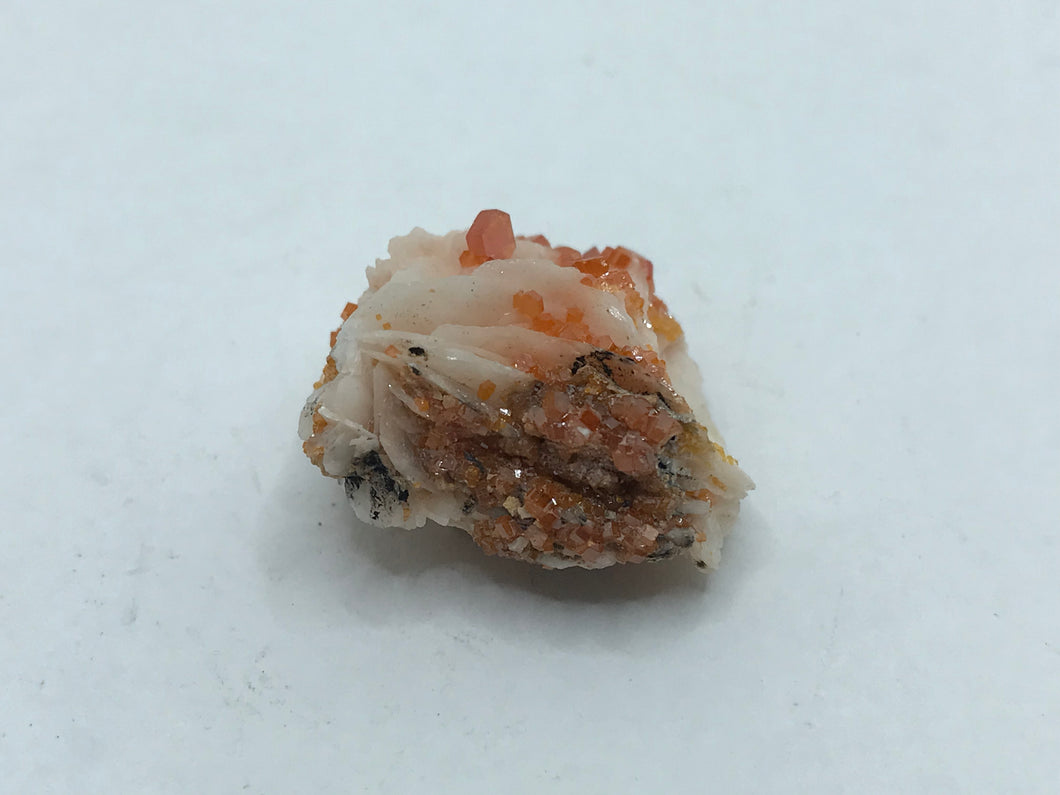 Vanadinite on baryte