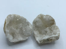 Load image into Gallery viewer, Quartz geode
