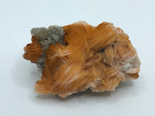 Load image into Gallery viewer, Cerussite And Baryte
