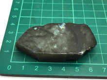 Load image into Gallery viewer, Labradorite

