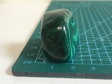 Load image into Gallery viewer, Malachite polished pebble
