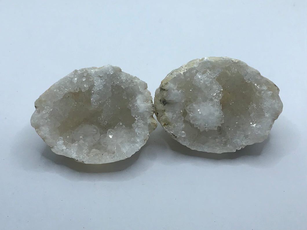 Quartz geode