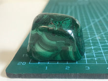 Load image into Gallery viewer, Malachite polished pebble
