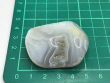 Load image into Gallery viewer, Agate pebble
