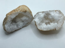 Load image into Gallery viewer, Quartz geode
