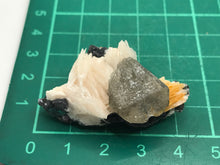 Load image into Gallery viewer, Cerussite and baryte
