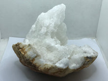 Load image into Gallery viewer, Quartz geode with selenite
