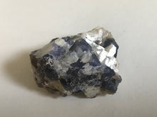 Load image into Gallery viewer, Blue spinel
