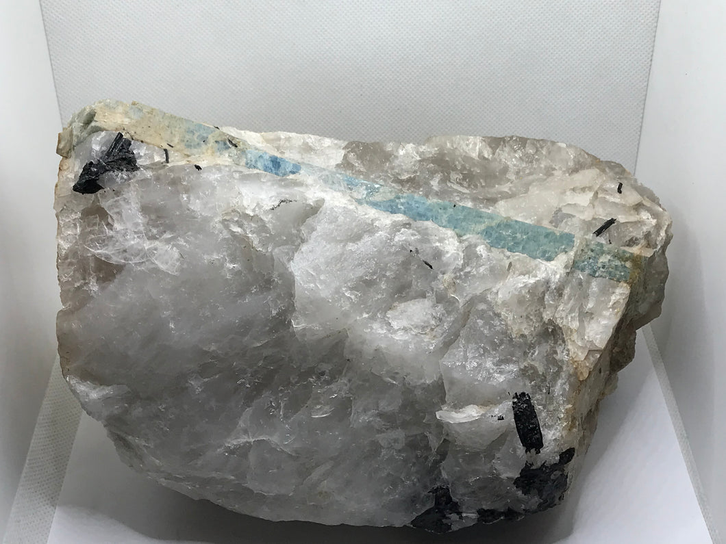 Aquamarine in Quartz