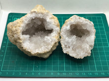 Load image into Gallery viewer, Quartz geode
