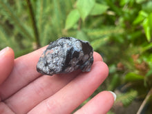 Load image into Gallery viewer, Snowflake obsidian

