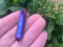 Load image into Gallery viewer, Aura Quartz point
