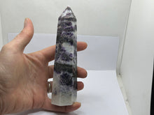 Load image into Gallery viewer, Fluorite point
