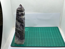 Load image into Gallery viewer, Fluorite point
