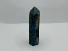 Load image into Gallery viewer, Chrysocolla and shattuckite point
