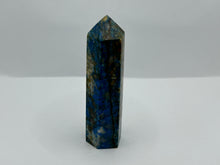 Load image into Gallery viewer, Chrysocolla and shattuckite point
