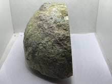Load image into Gallery viewer, Agate geode

