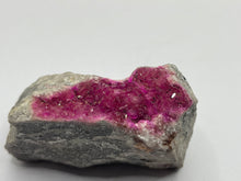 Load image into Gallery viewer, Cobalto calcite
