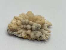 Load image into Gallery viewer, Flower quartz
