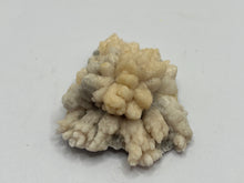 Load image into Gallery viewer, Flower quartz
