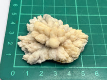 Load image into Gallery viewer, Flower quartz
