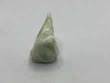 Load image into Gallery viewer, Pistachio green calcite
