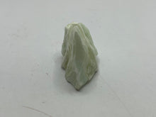 Load image into Gallery viewer, Pistachio green calcite
