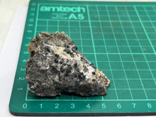 Load image into Gallery viewer, Zincite with franklinite
