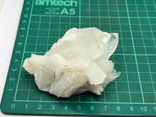 Load image into Gallery viewer, Quartz cluster
